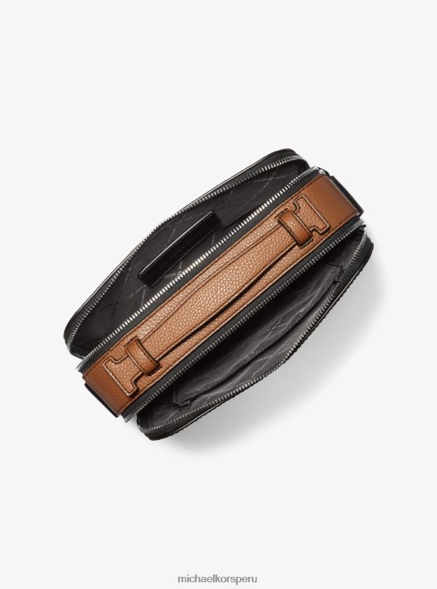 accesorios educacion fisica Michael Kors mujer bandolera Cooper de piel granulada equipaje 8FX48V810