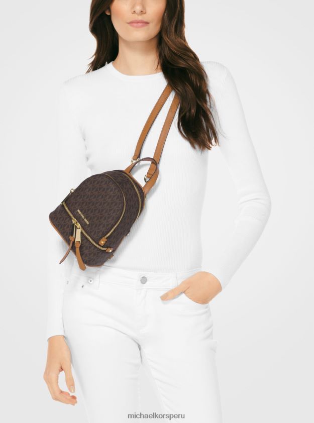 accesorios educacion fisica Michael Kors mujer mochila rhea con logo pequeño marrón 8FX48V1201