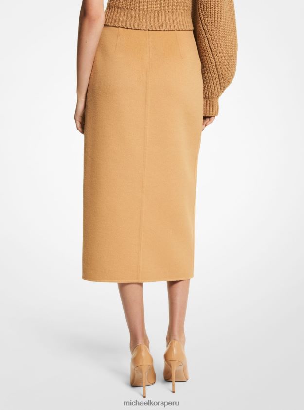 ropa educacion fisica Michael Kors mujer falda tijera cashgora doble faz colección camello 8FX48V3621